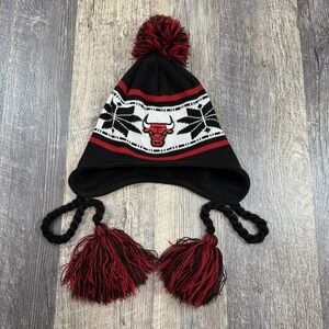 Chicago‎ Bulls New Era Winter Trapper Hat Knit Snowflake Pom Tassels Black Red